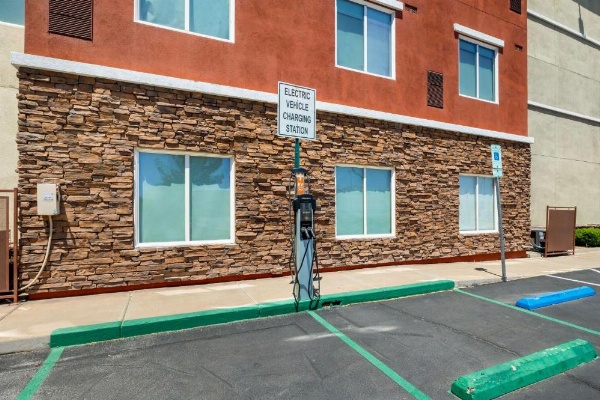 Best Western Plus Henderson Hotel image 25